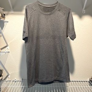 Lululemon Metal Vent Tech Short Sleeve Shirt